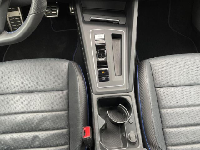 Volkswagen Golf 2.0 TSI DSG Golf VIII