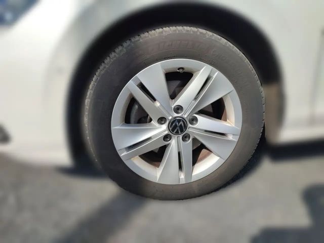 Volkswagen Golf 1.5 eTSI DSG Golf VIII Life