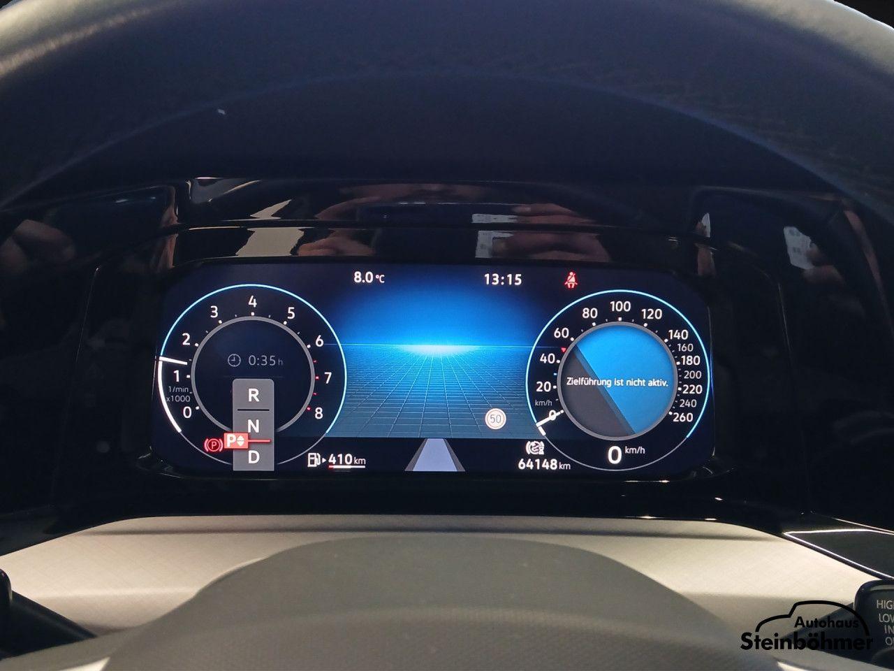 Volkswagen Golf 1.5 eTSI DSG Life Variant