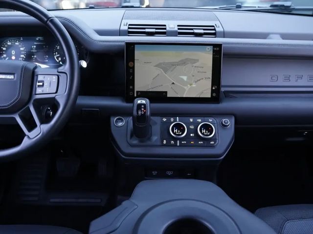 Land Rover Defender 90 Dynamic HSE