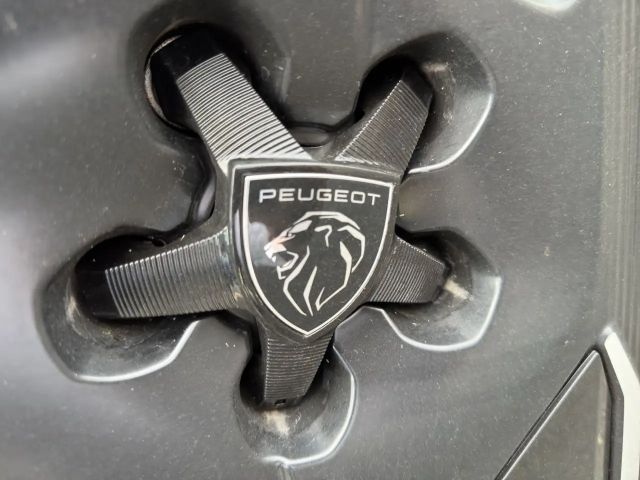 Peugeot E-3008 GT-Line