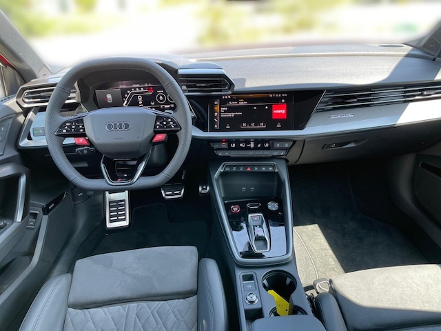 Audi RS3 Quattro S-Tronic Sedan