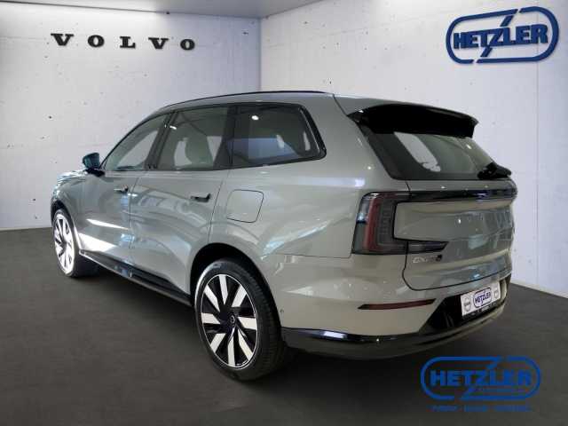 Volvo EX90 