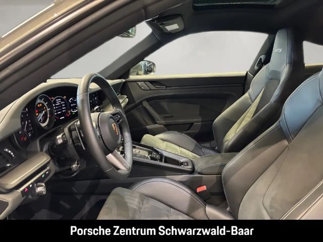 Porsche 992 4 Carrera Coupé GTS