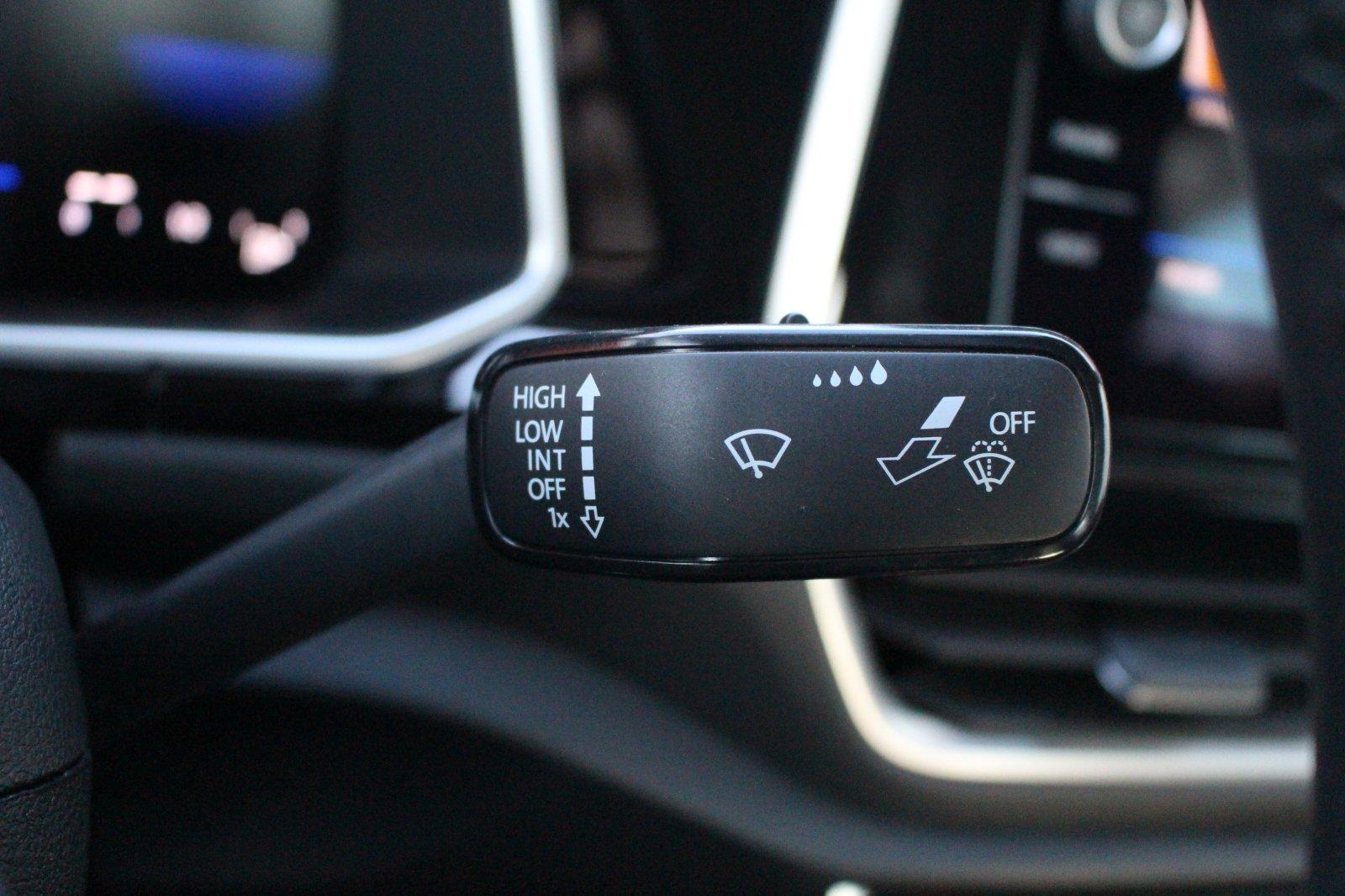 Volkswagen T-Roc 1.5 TSI Cabriolet DSG R-Line