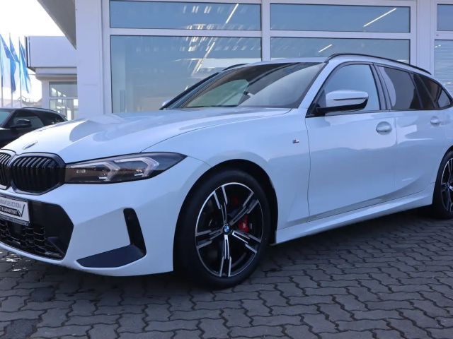 BMW 320 320d M-Sport Touring xDrive