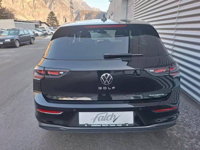 Volkswagen Golf DSG Life eHybrid