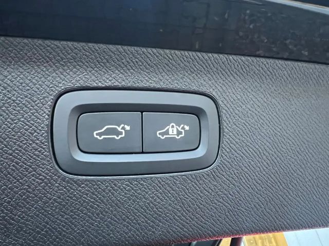 Volvo XC90 AWD Dark Plus T8