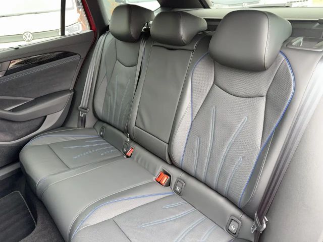 Volkswagen Passat R-Line eHybrid