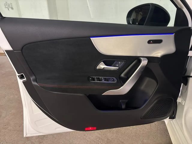 Mercedes-Benz A 180 A 180 d AMG Line Hatchback