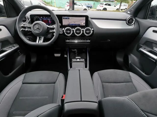 Mercedes-Benz GLA 200 AMG Line