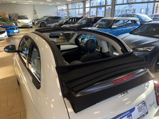 Fiat 500e Totwinkelass*dig.Cockpit*Tempomat*R.cam*SHZ