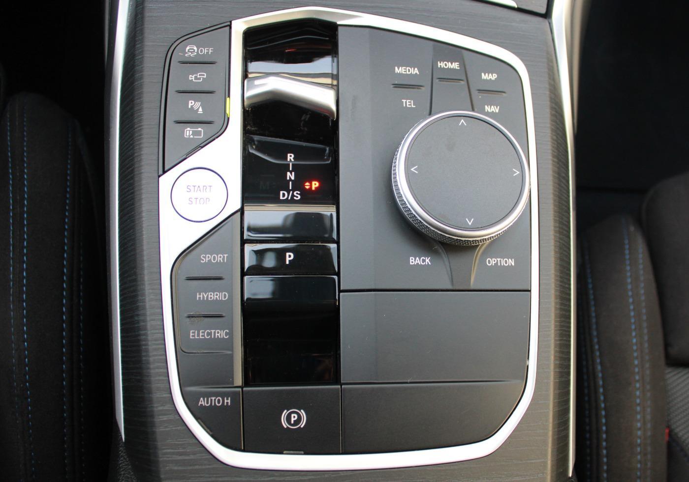 BMW 330 330e Touring xDrive