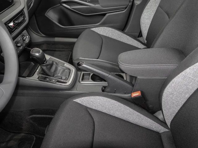 Skoda Fabia 1.0 MPI Essence LED PDC SHZ SOUNDSYS SPURH