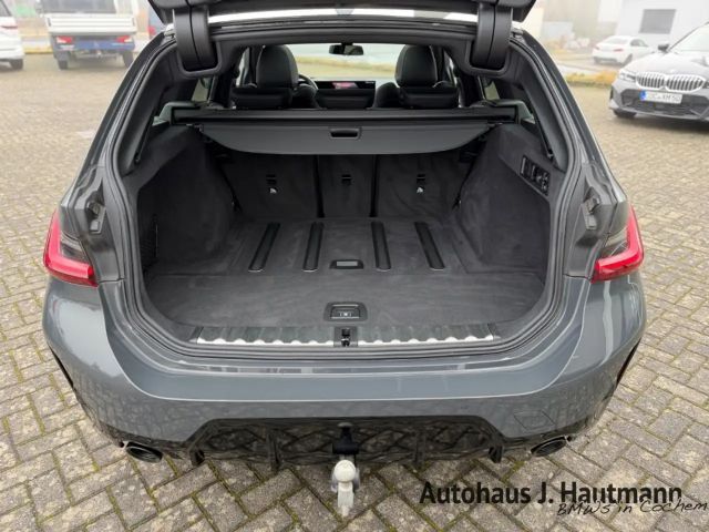 BMW 320 320d M-Sport Touring xDrive