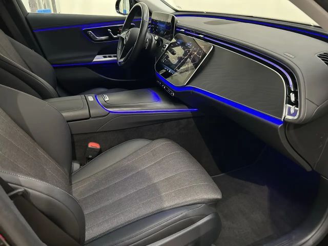 Mercedes-Benz E 220 AVANTGARDE E 220 d Sedan