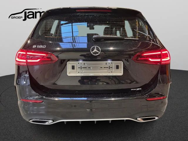 Mercedes-Benz B 180 AMG Line