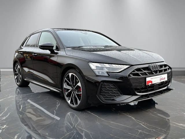 Audi A3 35 TFSI S-Line S-Tronic Sedan