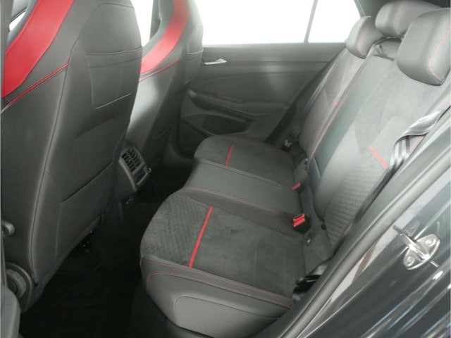 Volkswagen Golf 2.0 TSI DSG