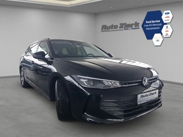 Volkswagen Passat 1.5 eTSI DSG Variant