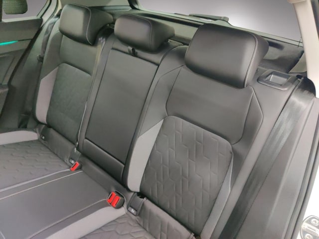 Volkswagen Golf 1.5 TSI Plus