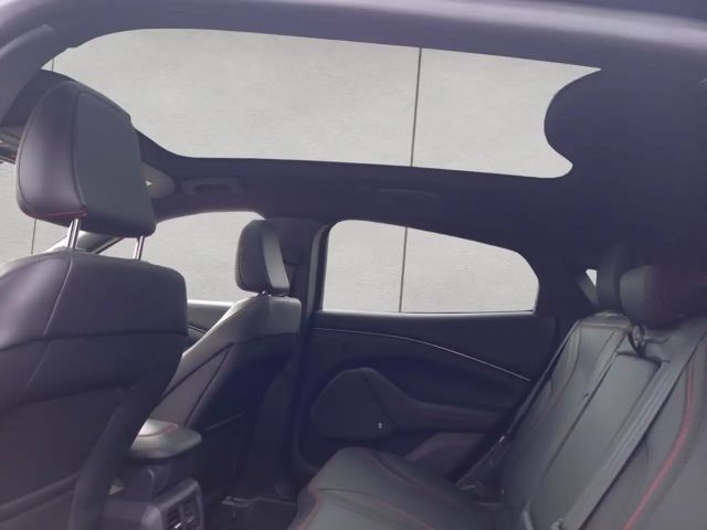 Ford Mustang Mach-E 98 kWh AWD