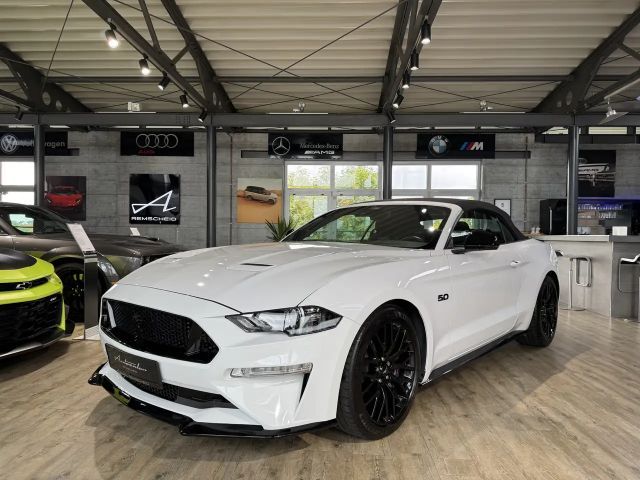 Ford Mustang Convertible GT 5.0 V8