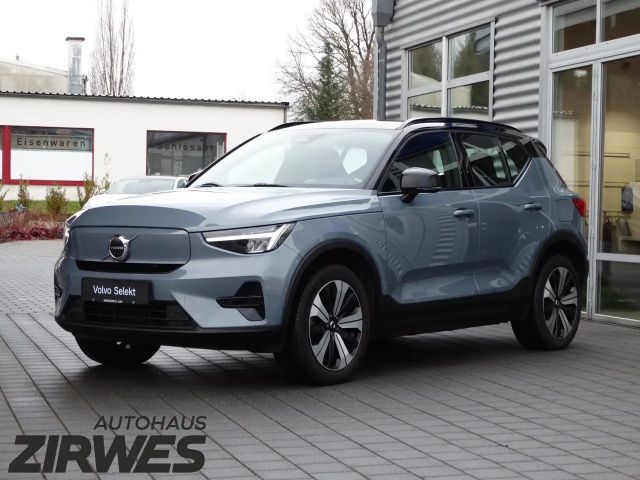 Volvo XC40 AWD Plus Recharge Twin Engine