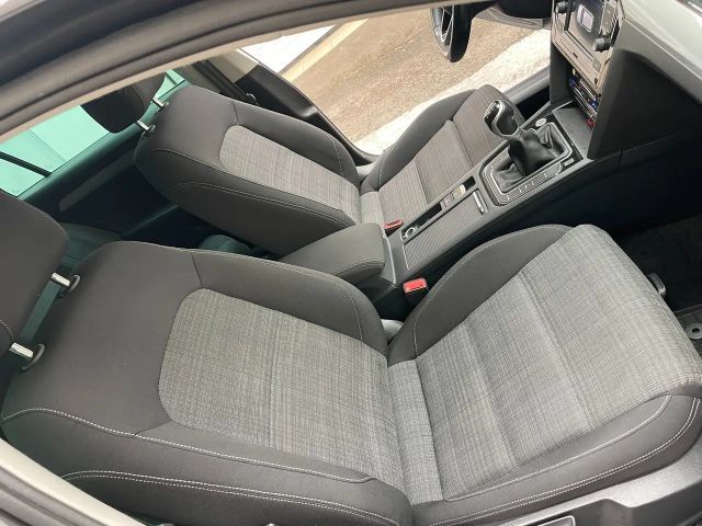 Volkswagen Passat Business Variant