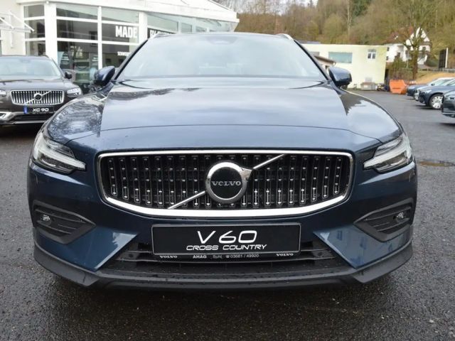 Volvo V60 Cross Country AWD Plus