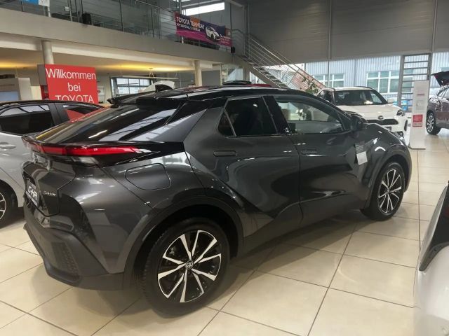 Toyota C-HR Hybride Plug-in Team D