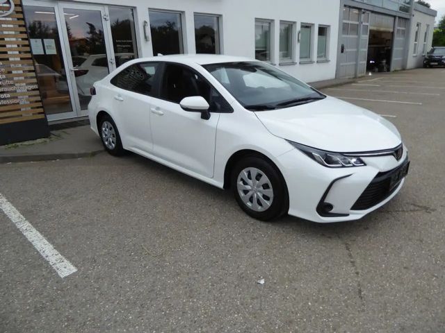 Toyota Corolla 1,5 Sedan