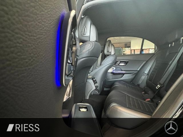 Mercedes-Benz C 300 4MATIC Sedan