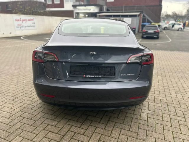 Tesla Model 3 AWD Dual Motor Long Range