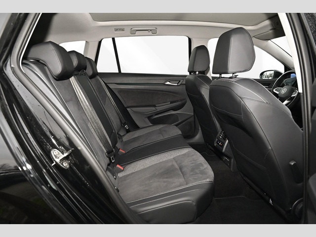 Volkswagen Golf 1.5 eTSI DSG Style Variant