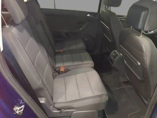 Volkswagen Touran DSG R-Line