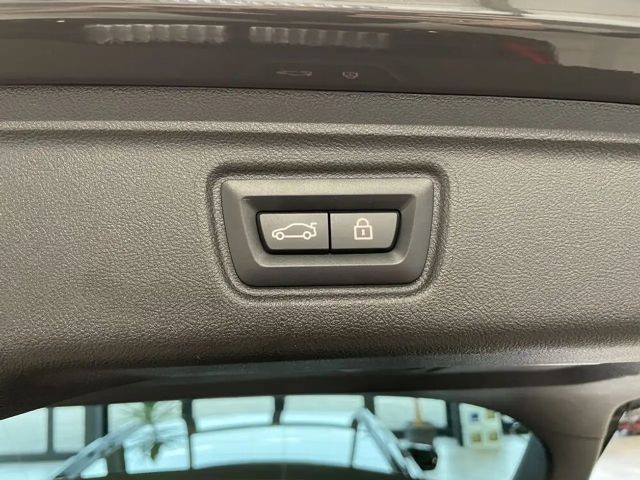 BMW 320 320d M-Sport Touring xDrive