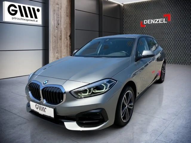 BMW 118 118i 5-deurs Sedan