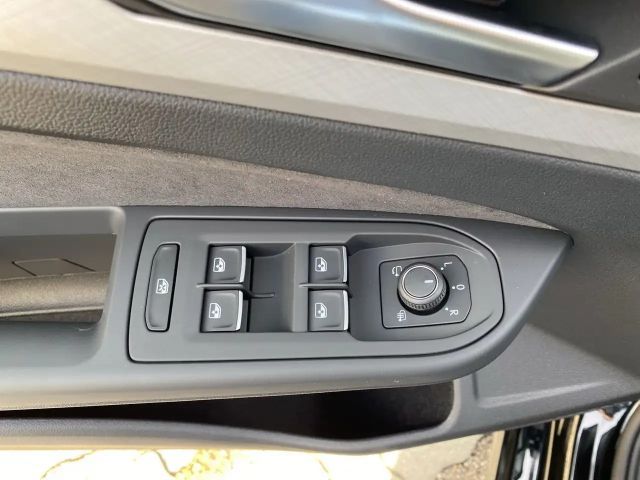 Volkswagen Golf DSG Life Variant