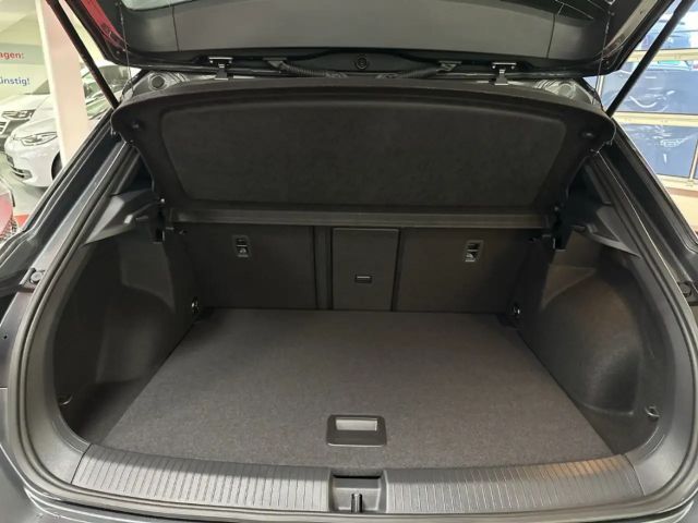 Volkswagen T-Roc 1.5 TSI DSG R-Line