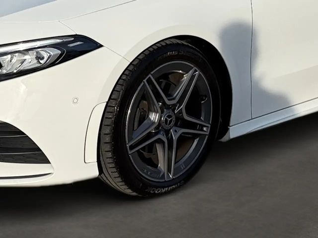 Mercedes-Benz A 200 A 200 d