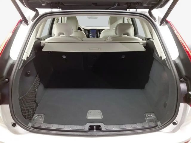 Volvo XC60 AWD Core
