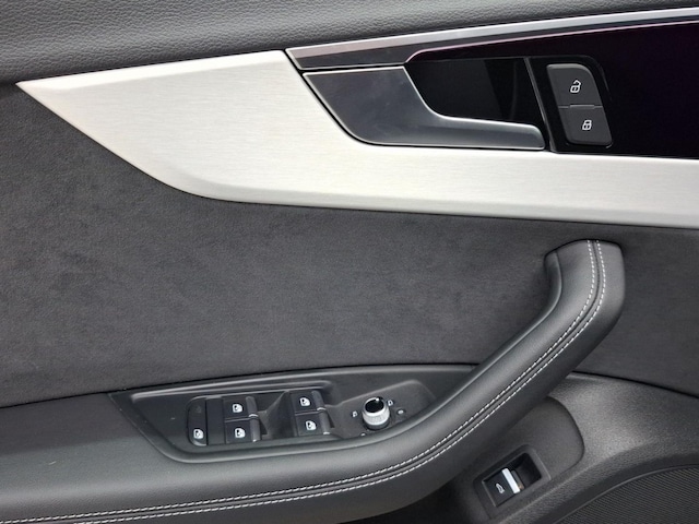 Audi A4 40 TFSI Avant Quattro S-Line S-Tronic