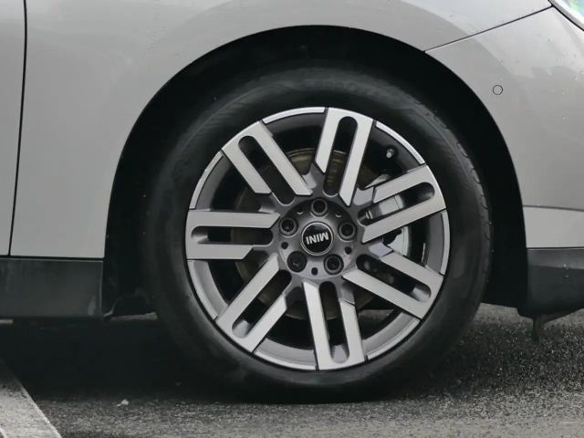 MINI Cooper E Classic