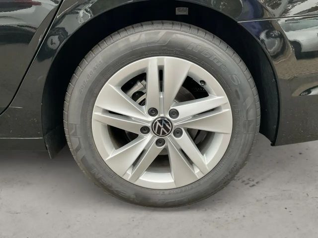 Volkswagen Golf 1.5 TSI Life Variant