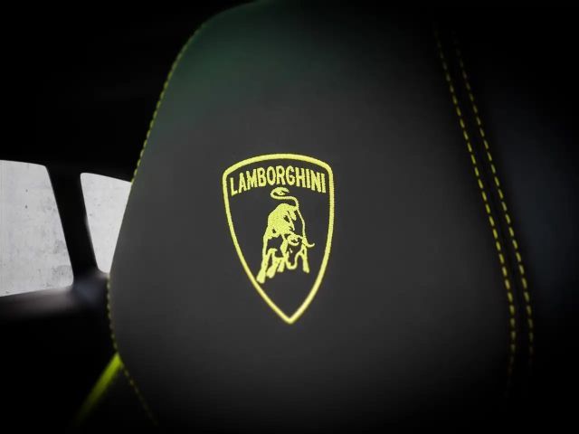 Lamborghini Urus Perfomante Nero Helene, Full Exterior Carbon