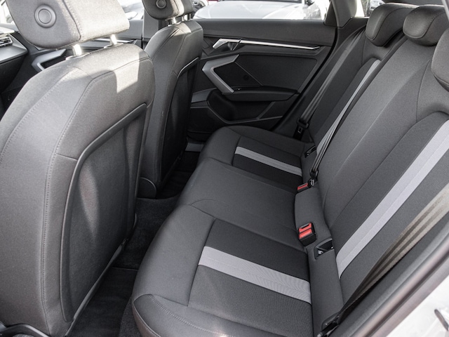 Audi A3 30 TFSI S-Tronic Sedan