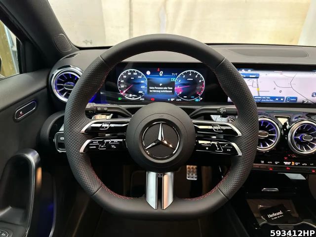 Mercedes-Benz A 180 AMG Line