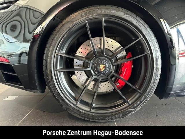 Porsche 992 4 Cabrio Carrera GTS