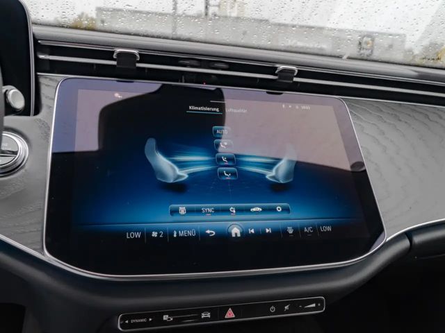 Mercedes-Benz E 200 AVANTGARDE Estate